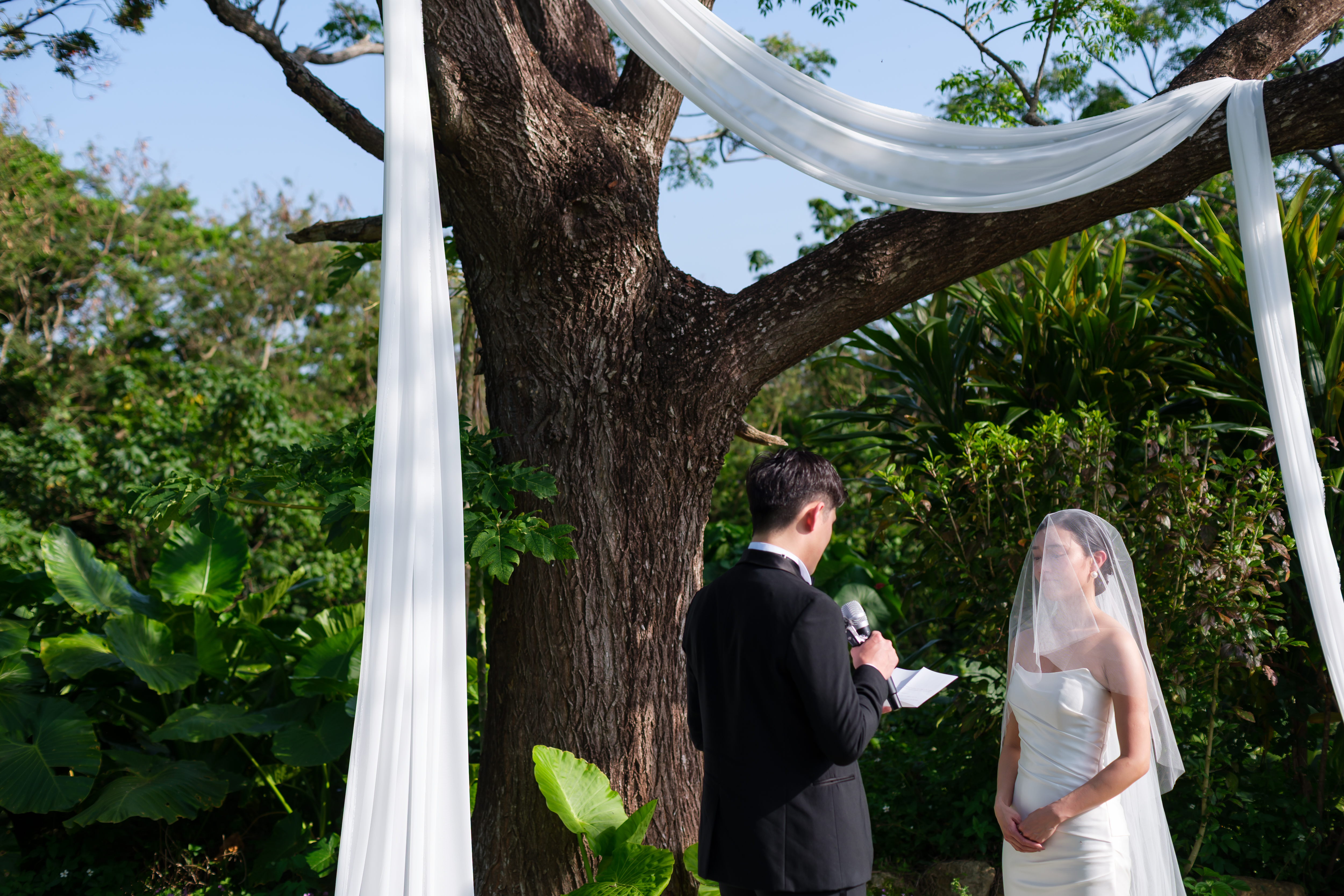 ホルトノキ ホテル＆トロピカルガーデン(SALLY WEDDING DESIGN)で結婚