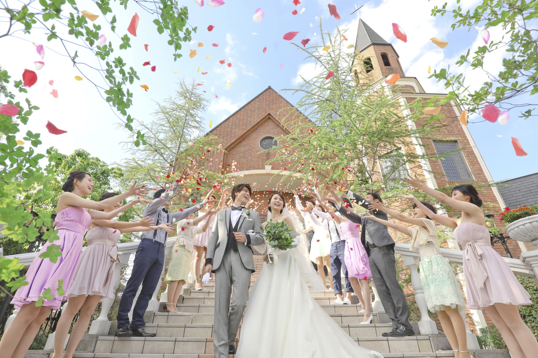 アニバーサリークラブ フラワーガーデンで結婚式 - ウェディングニュース